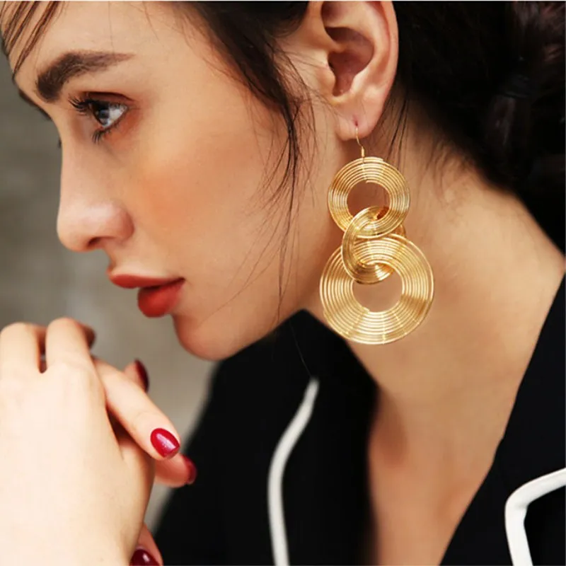 Metal Wire Three Round Drop Dangle Earrings for Women Girl Geometric Long Statement Earrings Party Wedding Punk Fashon Jewelry
Metal Wire Three Round Drop Dangle Earrings for Women Girl Geometric Long Statement Earrings Party Wedding Punk Fashon Jewelry