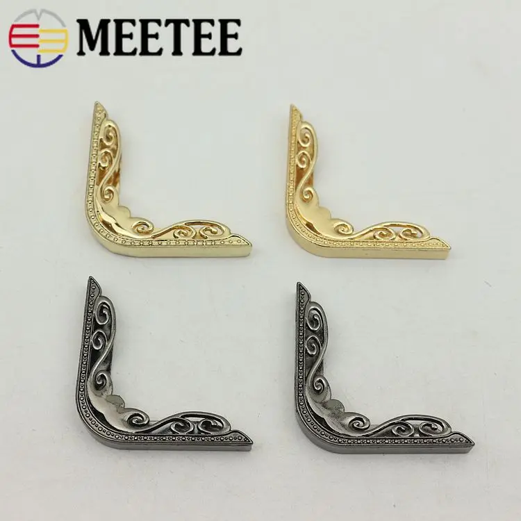 Meetee 4Pcs 48mm Bag Corner With Screw For Handbag Edge Protection Metal Hook Buckles Decoration Hardware Accessories BF162
Meetee 4Pcs 48mm Bag Corner With Screw For Handbag Edge Protection Metal Hook Buckles Decoration Hardware Accessories BF162