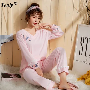 Embroidery Lantern sleeve Cute Women Pajamas Set 2019 Spring Casual Lolita Ladies Sleepwear 2 Two Pieces Homewear Pajamas Set
Embroidery Lantern sleeve Cute Women Pajamas Set 2019 Spring Casual Lolita Ladies Sleepwear 2 Two Pieces Homewear Pajamas Set