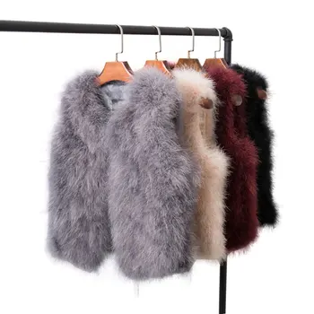Winter Fashion Women Solid Slim Ostrich Vests Casual V Neck Short Fur Vests Winter Warm Fluffy Ostrich Feather Gilets
Winter Fashion Women Solid Slim Ostrich Vests Casual V Neck Short Fur Vests Winter Warm Fluffy Ostrich Feather Gilets