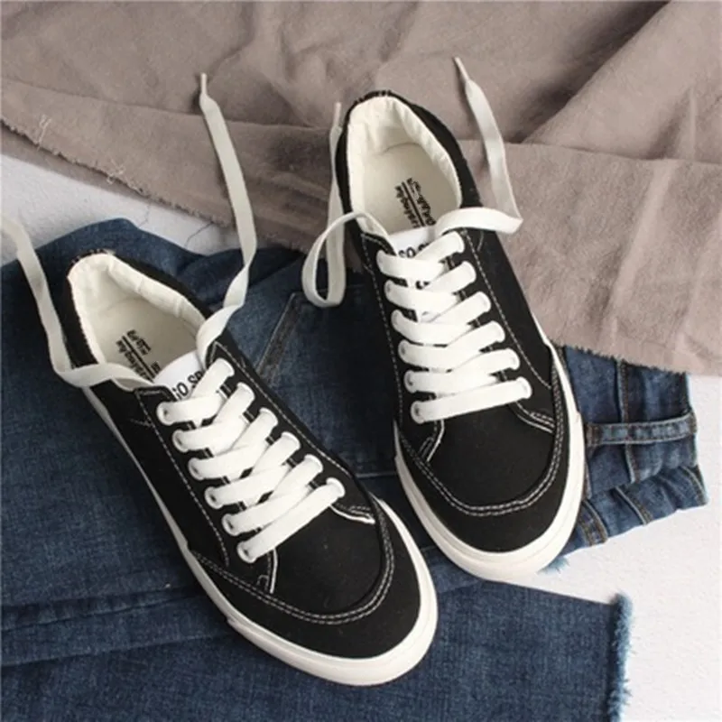 Canvas Shoes Fashion Solid Color Women Vulcanized Shoes Lace-up Casual White Couple Shoes Woman Sneakers
Canvas Shoes Fashion Solid Color Women Vulcanized Shoes Lace-up Casual White Couple Shoes Woman Sneakers