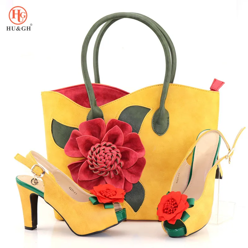 New Yellow Color Women Italian African Party Pumps Shoes and Bag Decorated with flower In Women Matching Shoe and Bag Set Summer
New Yellow Color Women Italian African Party Pumps Shoes and Bag Decorated with flower In Women Matching Shoe and Bag Set Summer