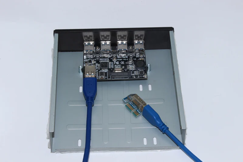 USB 3.0PCI-E 1x карта 4 порта 5,25 "Floppy Bay Передняя панель USB3.0 концентратор сплиттер внутренний комбинированный кронштейн адаптер для ПК рабочего стола
USB 3.0PCI-E 1x карта 4 порта 5,25 "Floppy Bay Передняя панель USB3.0 концентратор сплиттер внутренний комбинированный кронштейн адаптер для ПК рабочего стола