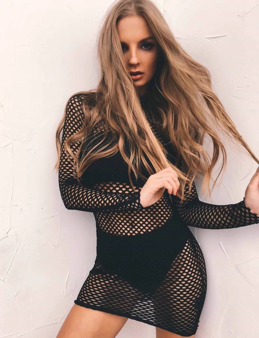 

BKLD 2018 Summer New Fashion Fishnet Tops Sexy Women Long Sleeve Hollow Out Perspective Long Mesh Tops Clubwear