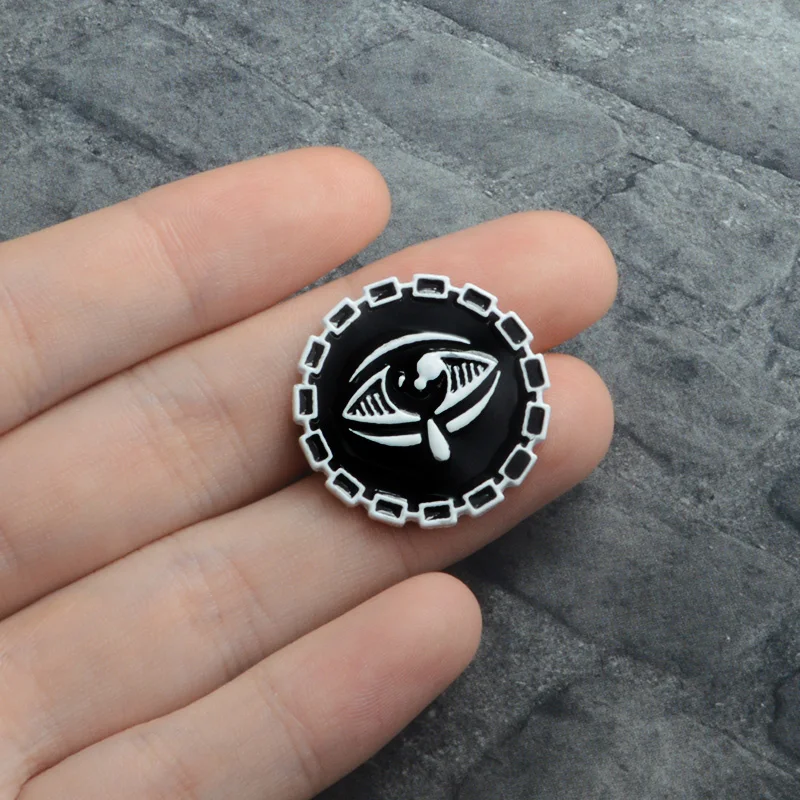 Tear eye Enamel Brooch Pins Denim clothes bag buckle Button Badge Black Eye with tear Gothic Cool Jewelry Gift for friends
Tear eye Enamel Brooch Pins Denim clothes bag buckle Button Badge Black Eye with tear Gothic Cool Jewelry Gift for friends