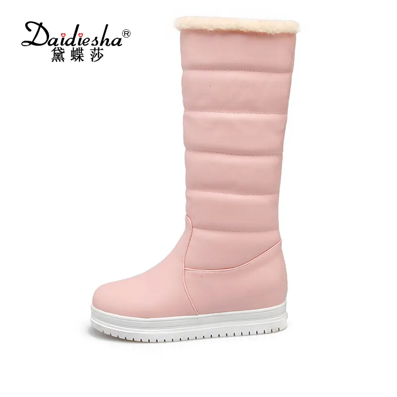 Daidiesha Winter Women Shoes Knee high Boots Female Low heel Thermal Velvet Snow Boots Platform Cotton-padded Shoes 34-43
Daidiesha Winter Women Shoes Knee high Boots Female Low heel Thermal Velvet Snow Boots Platform Cotton-padded Shoes 34-43