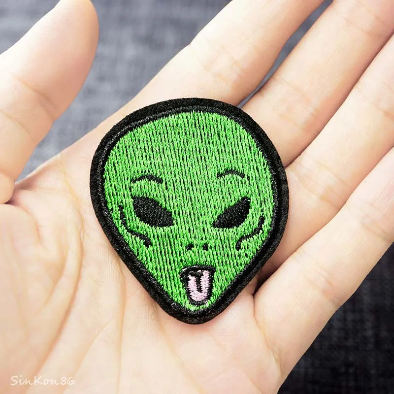 ALIEN Size:4.5X5.2cm DIY Cloth Patch Badge Embroidered Cute Badges Hippie Iron On Kids Cartoon Patches For Clothes Stickers
ALIEN Size:4.5X5.2cm DIY Cloth Patch Badge Embroidered Cute Badges Hippie Iron On Kids Cartoon Patches For Clothes Stickers
