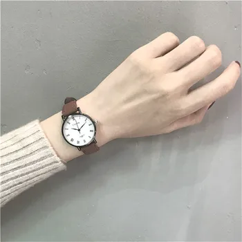 Ulzzang Simple Women Leather Watches Vintage Roman Numeral Ladies Quartz Watches Casual Lady Men Couple Watch Relogio Feminino
Ulzzang Simple Women Leather Watches Vintage Roman Numeral Ladies Quartz Watches Casual Lady Men Couple Watch Relogio Feminino