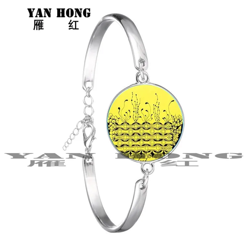 Fashionable and beautiful bracelet. Glass crystal 18 mm. Handmade. Geometric elements, tree of life. It's meaningful jewelry.
Fashionable and beautiful bracelet. Glass crystal 18 mm. Handmade. Geometric elements, tree of life. It's meaningful jewelry.