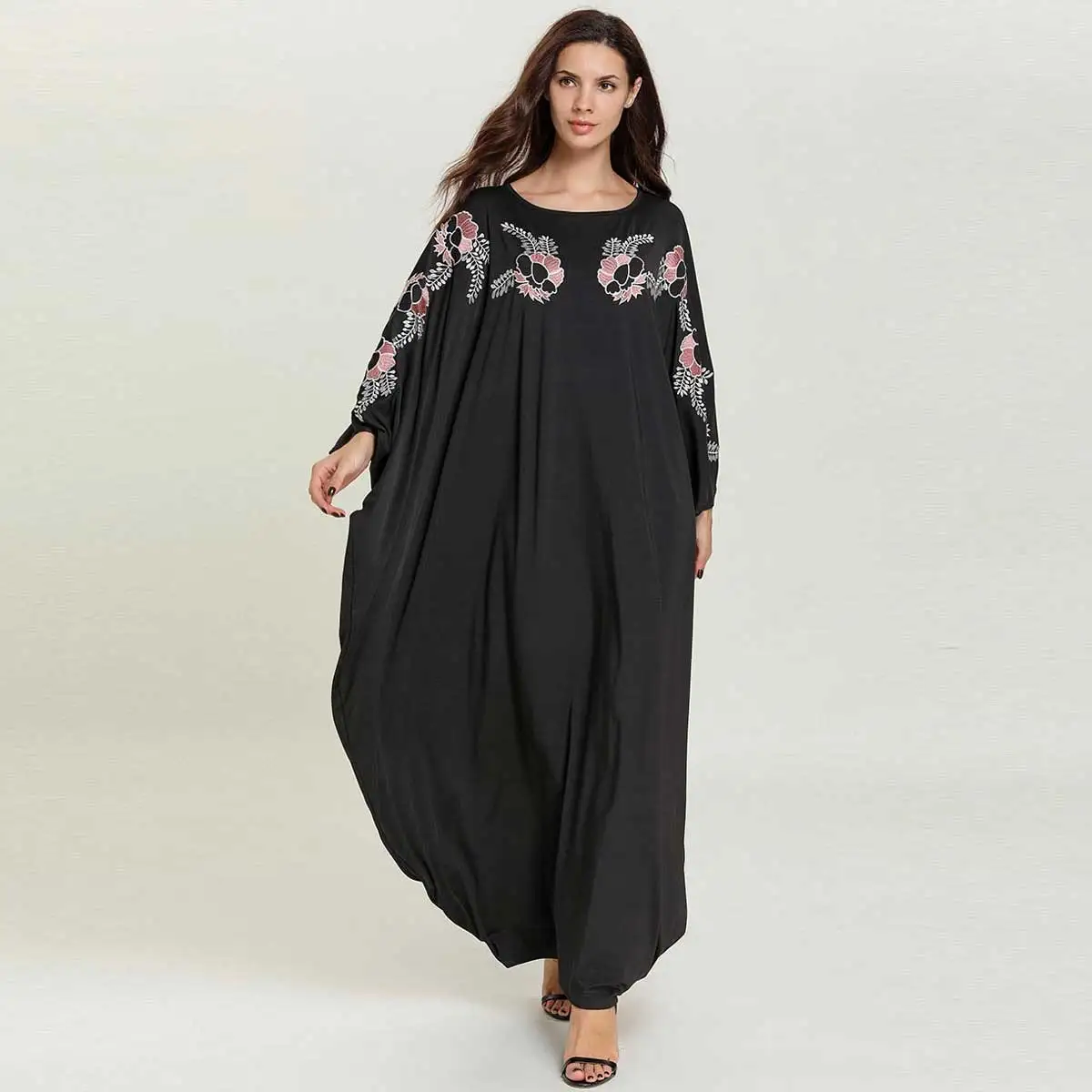 Ethnic Embroidery batwing sleeve muslim dress Casual ramadan dubai moroccan Dressing Gowns Women Fashion islamic Abaya VKDR1672
Ethnic Embroidery batwing sleeve muslim dress Casual ramadan dubai moroccan Dressing Gowns Women Fashion islamic Abaya VKDR1672