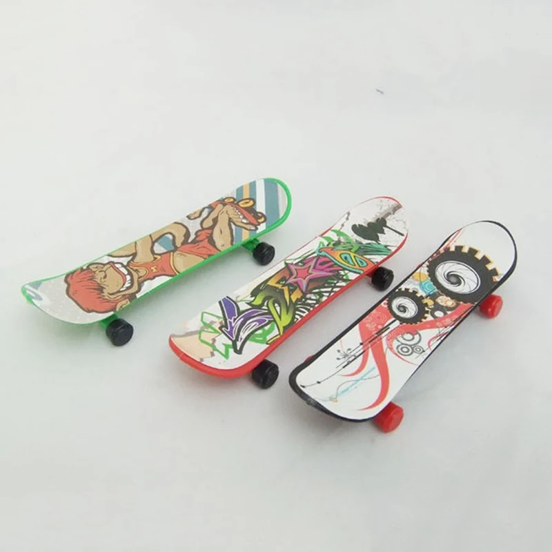 5pcs/lot 2018 Alloy FingerBoard Mini Finger Boards With Retail Box Skate Trucks Finger Skateboard For Kid Toys Children Gift
5pcs/lot 2018 Alloy FingerBoard Mini Finger Boards With Retail Box Skate Trucks Finger Skateboard For Kid Toys Children Gift