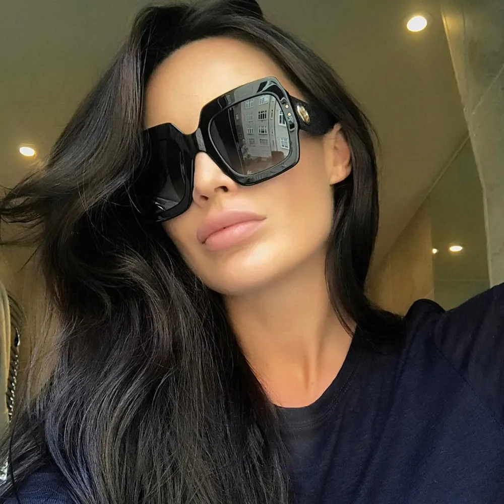 Top Quality Brand Designer Tricolor Big Frame Square Sunglasses Women Custom Luxury Colorful Crystal Oversized Rivet Sun Glasses
Top Quality Brand Designer Tricolor Big Frame Square Sunglasses Women Custom Luxury Colorful Crystal Oversized Rivet Sun Glasses