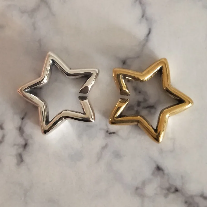 925 Sterling Silver X Clasps Stars Locks Charms For Gift DIY Bracelet Making Fit European Troll Brand Bracelet Jewelry
925 Sterling Silver X Clasps Stars Locks Charms For Gift DIY Bracelet Making Fit European Troll Brand Bracelet Jewelry