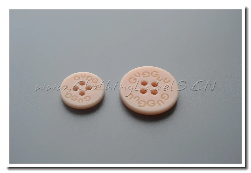 Custom resin button for clothing, shoes, bags, t-shirts etc., diameter 20mm, eco-friendly with laser printing of logo
Custom resin button for clothing, shoes, bags, t-shirts etc., diameter 20mm, eco-friendly with laser printing of logo