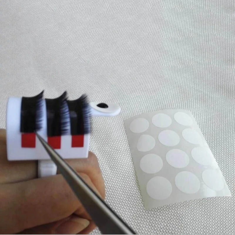 Navina New Eyelash Extension Glue Ring Adhesive Eyelash Pallet Holder Set Makeup Tool kit False eyelash device tool
Navina New Eyelash Extension Glue Ring Adhesive Eyelash Pallet Holder Set Makeup Tool kit False eyelash device tool