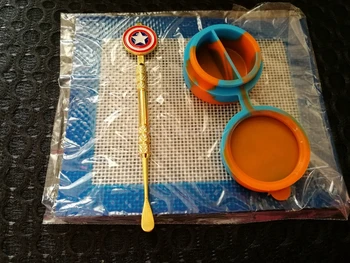 Silicone Wax Kit Set with square sheets pads mat double chamber 42mm*22mm 10ml silicon container superhero dabber tool for herb
Silicone Wax Kit Set with square sheets pads mat double chamber 42mm*22mm 10ml silicon container superhero dabber tool for herb