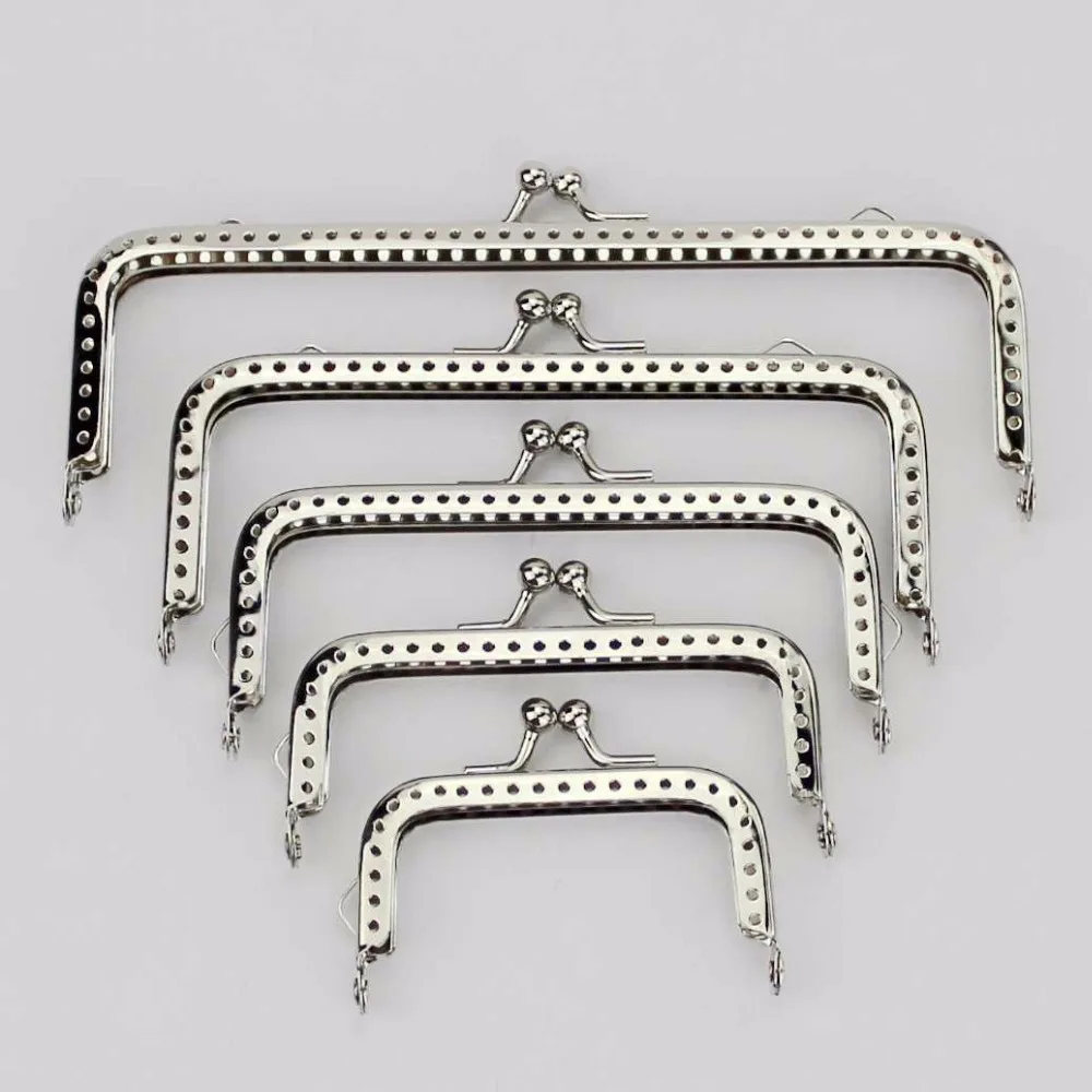 10 pcs/lot 5 sizes Square Glossy Silver basic Metal Purse Frame Kiss Clasp Lock DIY Bag Accessories 6.5/8.5/10.5/12.5/15.5CM
10 pcs/lot 5 sizes Square Glossy Silver basic Metal Purse Frame Kiss Clasp Lock DIY Bag Accessories 6.5/8.5/10.5/12.5/15.5CM