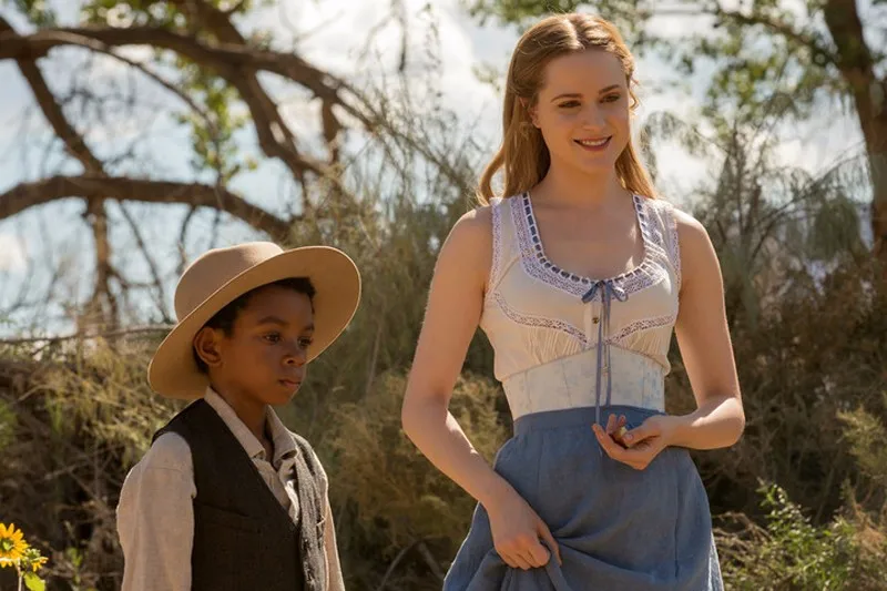 westworld-dolores-and-little-boy-720x720