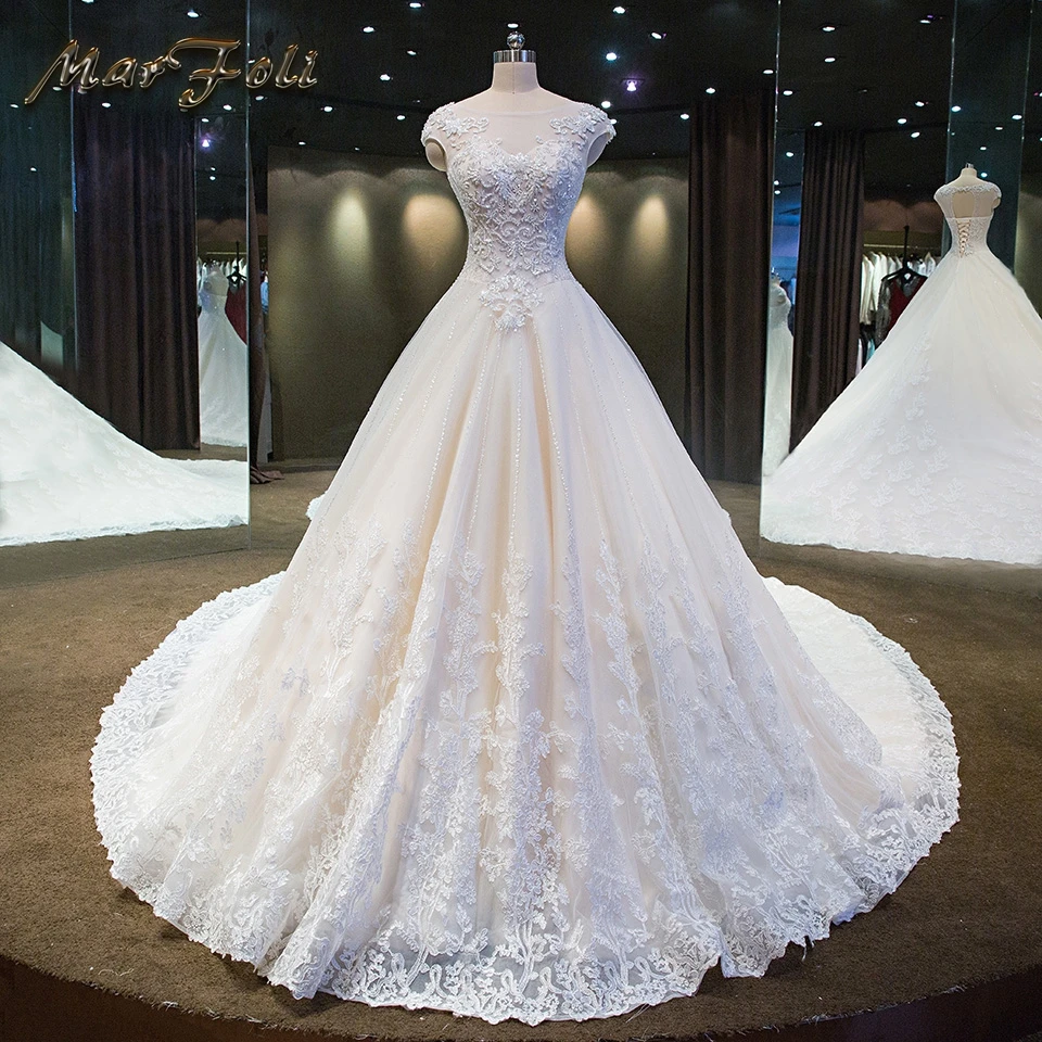 2017 New Fashion Elegant Crystal Beading A Line Wedding Dresses Princess Ball Gown Cathedral/Royal Train O-Neck Wedding dress
2017 New Fashion Elegant Crystal Beading A Line Wedding Dresses Princess Ball Gown Cathedral/Royal Train O-Neck Wedding dress