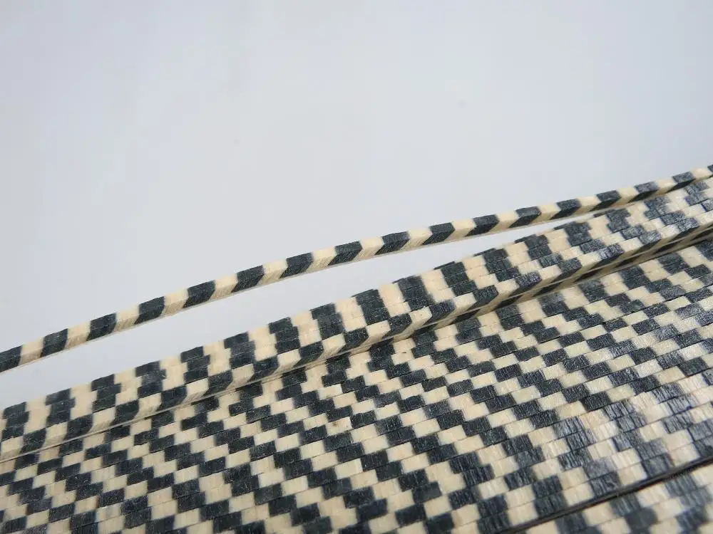 20STRIPS LUTHIER FIGURED BINDING XL-78,Measures 2.5mm x1.5mm thick and810mm long
20STRIPS LUTHIER FIGURED BINDING XL-78,Measures 2.5mm x1.5mm thick and810mm long