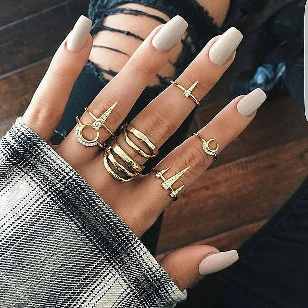 Punk 7 Pcs/set Women Moon Triangle Crystal Rhinestone Geometry Hollow Golden Ring Set Personality Party Fashion Jewelry Gift
Punk 7 Pcs/set Women Moon Triangle Crystal Rhinestone Geometry Hollow Golden Ring Set Personality Party Fashion Jewelry Gift