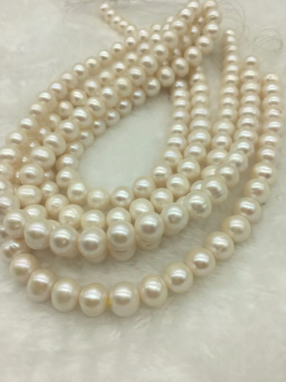 9-10mm White Cream Natural Freshwater Cultured Pearls Loose Strand DIY Jewelry Making For Necklace or Bracelet 38cm each Thread
9-10mm White Cream Natural Freshwater Cultured Pearls Loose Strand DIY Jewelry Making For Necklace or Bracelet 38cm each Thread