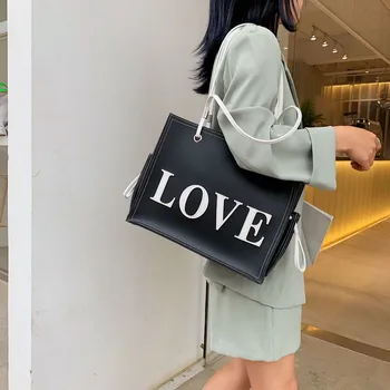 Large Capacity Love Shoulder Bags for Women Letters Tote Purse Female Luxury Handbags 2019 New Fashion Crossbody Messenger Bag
Large Capacity Love Shoulder Bags for Women Letters Tote Purse Female Luxury Handbags 2019 New Fashion Crossbody Messenger Bag