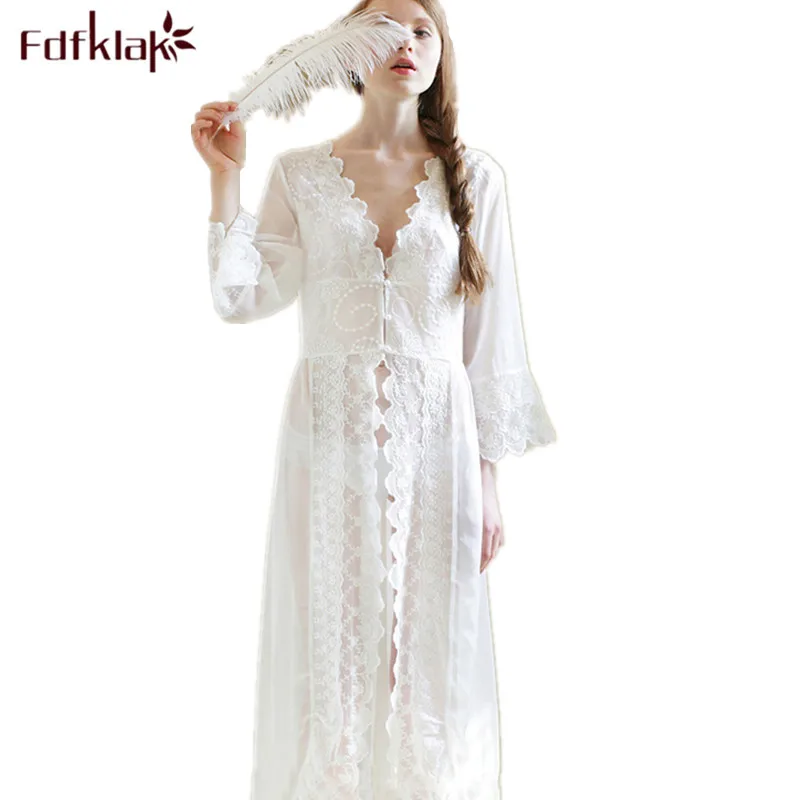Sexy Summer V-Neck Bath robe Nightgown Sleepwear Dress Night Gown Nightdress Night Wear Women White Lace Nightgowns Women Q6
Sexy Summer V-Neck Bath robe Nightgown Sleepwear Dress Night Gown Nightdress Night Wear Women White Lace Nightgowns Women Q6