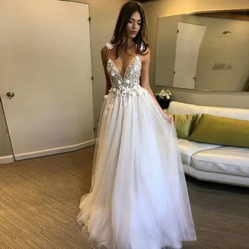 Flowers Wedding Dress Deep V-neck Backless Tulle Bridal Gown Spaghetti Straps Wedding Gown Vestido de Noiva Robe De Mariee
Flowers Wedding Dress Deep V-neck Backless Tulle Bridal Gown Spaghetti Straps Wedding Gown Vestido de Noiva Robe De Mariee