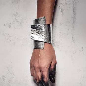 2019 New Luxury Geometric Leather Bracelets For Women Silver color Choose Designer Handmade Leather Jewelry Christmas Gift 
2019 New Luxury Geometric Leather Bracelets For Women Silver color Choose Designer Handmade Leather Jewelry Christmas Gift