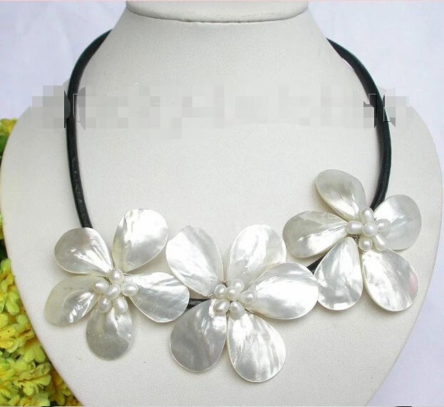 bloom white pearl seashell choker leather necklace 7458@^Noble style Natural Fine jewe FREE SHIPPING
bloom white pearl seashell choker leather necklace 7458@^Noble style Natural Fine jewe FREE SHIPPING