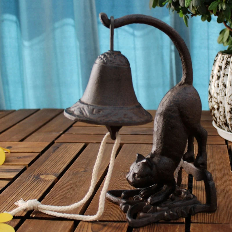 Vintage Cat Tabletop Cast Iron Hand Cranking Bell European Farm Accents Home Coffee Bar Decor Dinner Service Bell Cat Figurines
Vintage Cat Tabletop Cast Iron Hand Cranking Bell European Farm Accents Home Coffee Bar Decor Dinner Service Bell Cat Figurines