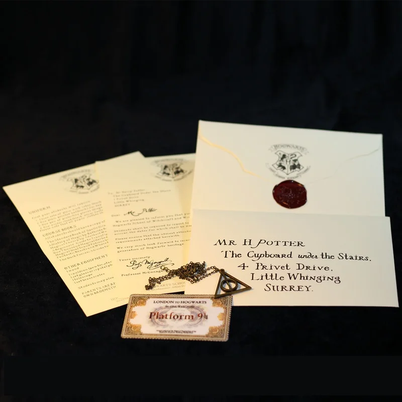 Harri Potter Hogwarts Admission Notice Retro Envelope Gift Movies Around Platform 9 -3/4 Ticket Card Sticker Necklace Cosplay
Harri Potter Hogwarts Admission Notice Retro Envelope Gift Movies Around Platform 9 -3/4 Ticket Card Sticker Necklace Cosplay