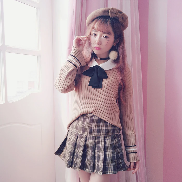 Princess sweet lolita sweater Bobon21 School of micro wind sleeve three bars show thin vertical stripes V neck knit shirt T1524 
Princess sweet lolita sweater Bobon21 School of micro wind sleeve three bars show thin vertical stripes V neck knit shirt T1524