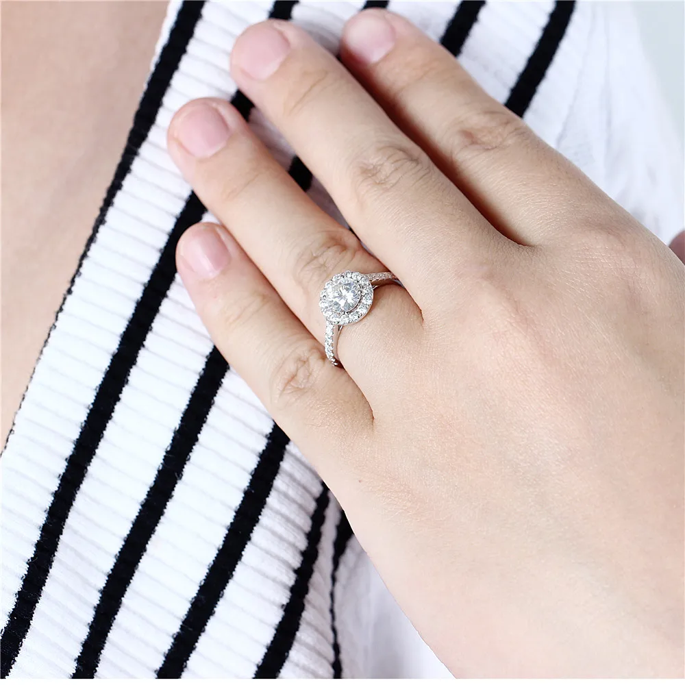 moissanite ring (2)