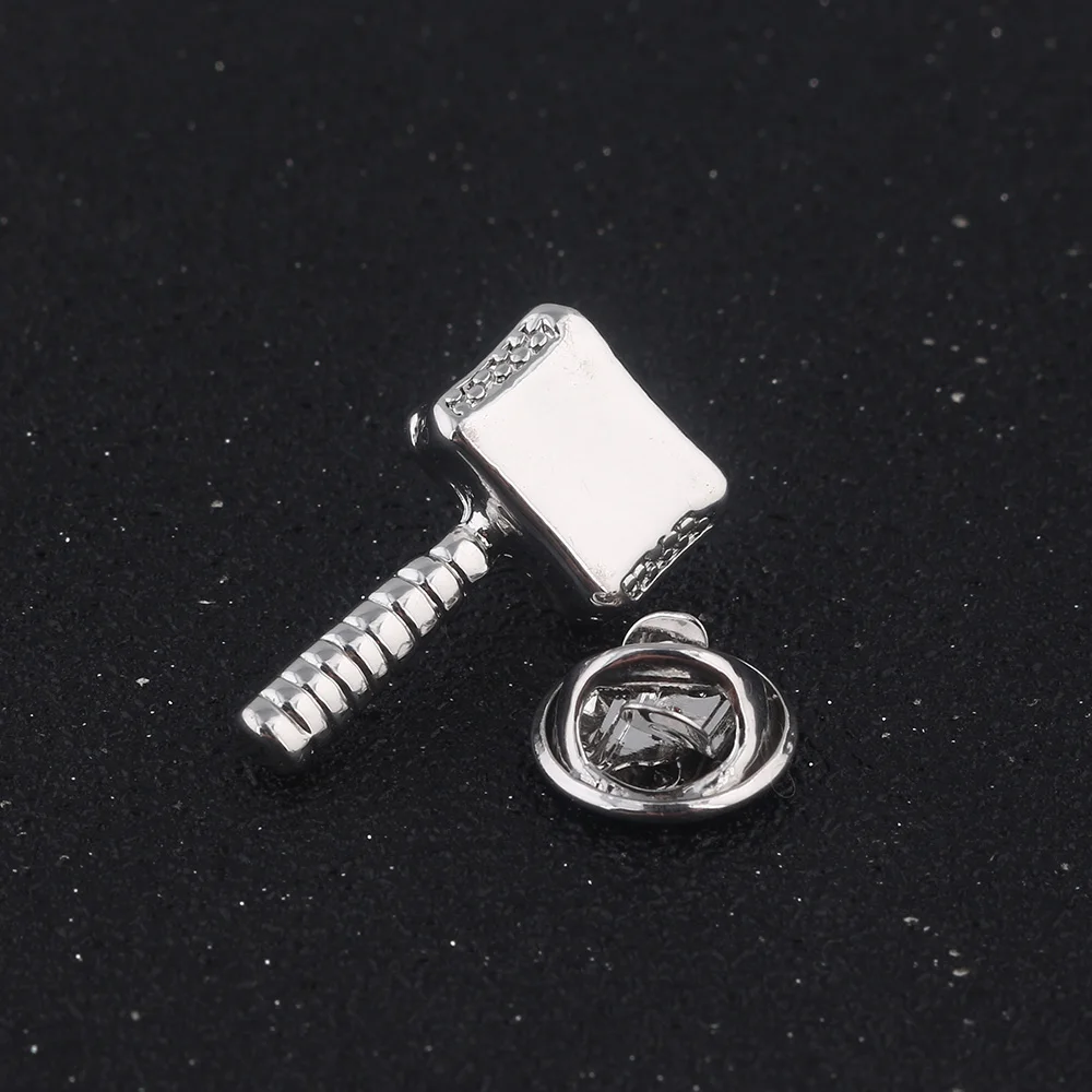 Avengers Mini Thor Hammer PINS BROOCHES Women Men Lapel Mjolnir Weapon pins Denim Shirt Accessories Fans Movie gifts
Avengers Mini Thor Hammer PINS BROOCHES Women Men Lapel Mjolnir Weapon pins Denim Shirt Accessories Fans Movie gifts