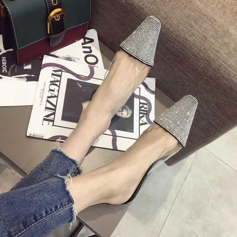 Summer PVC Transparent Women Sandals Slippers Slip On Mules Crystal Pointed Toe Low Heels Women Slides Fashion Loafers Mules
Summer PVC Transparent Women Sandals Slippers Slip On Mules Crystal Pointed Toe Low Heels Women Slides Fashion Loafers Mules