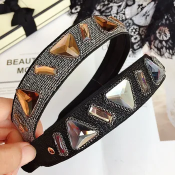 New High Quality Geometric Rhinestone Pearl Zircon Retro Hair Band Head Buckle Crown Headbands for Women Girls Hair Accessories
New High Quality Geometric Rhinestone Pearl Zircon Retro Hair Band Head Buckle Crown Headbands for Women Girls Hair Accessories