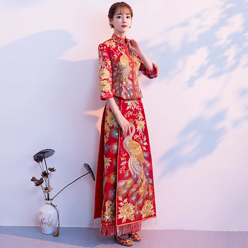 Traditional Chinese Women Wedding Dress Exquisite Phoenix Tassel Cheongsam Elegant Flower Marriage Suit 2PCS Rhinestone Qipao
Traditional Chinese Women Wedding Dress Exquisite Phoenix Tassel Cheongsam Elegant Flower Marriage Suit 2PCS Rhinestone Qipao