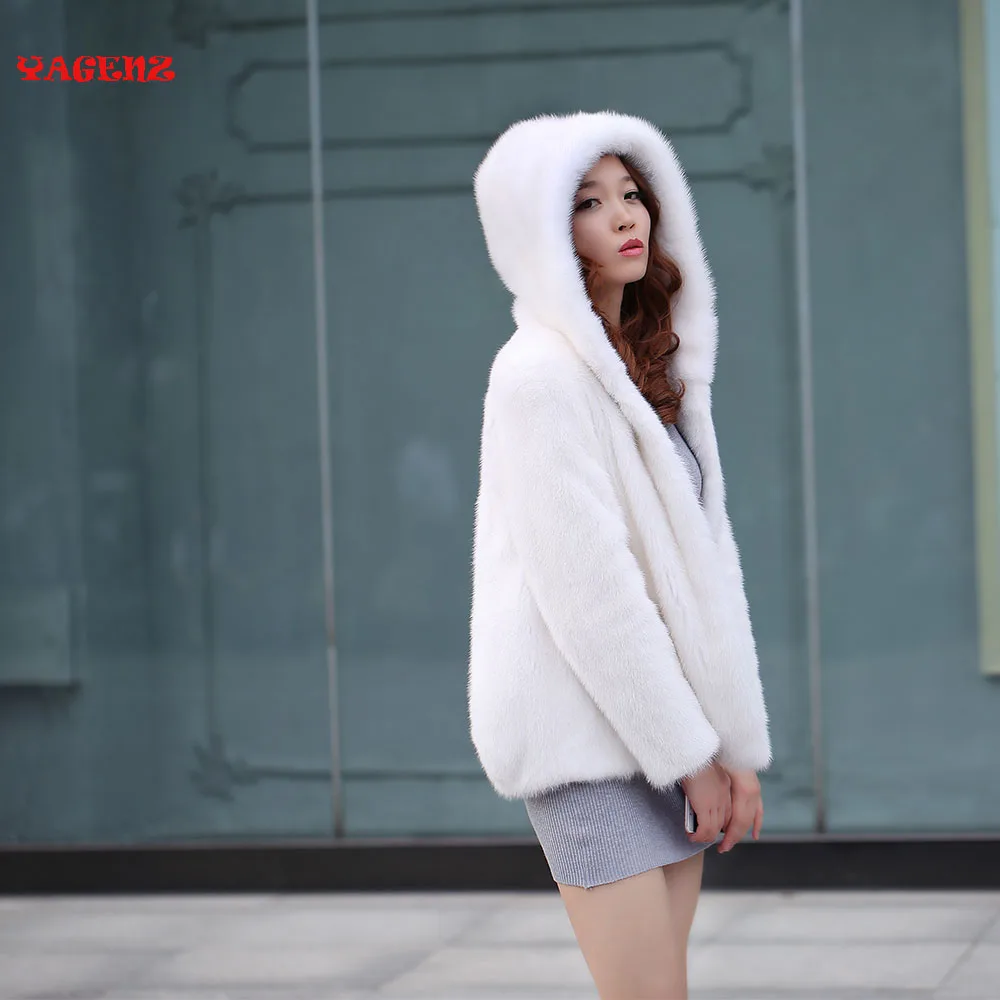 2019 Winter Women's Mink Fur Coat Winter Women Fur Overcoat Natural mink fur coat in the long section lapel thick warm coat
2019 Winter Women's Mink Fur Coat Winter Women Fur Overcoat Natural mink fur coat in the long section lapel thick warm coat