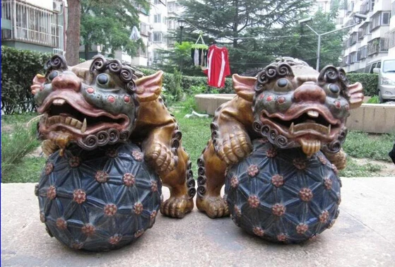 Collectible bronze lion statue S0051 8"Chinese Folk Old Wu Cai porcelain Fu Foo Dog beast Guardian Evil Lion Pair B0403
Collectible bronze lion statue S0051 8"Chinese Folk Old Wu Cai porcelain Fu Foo Dog beast Guardian Evil Lion Pair B0403