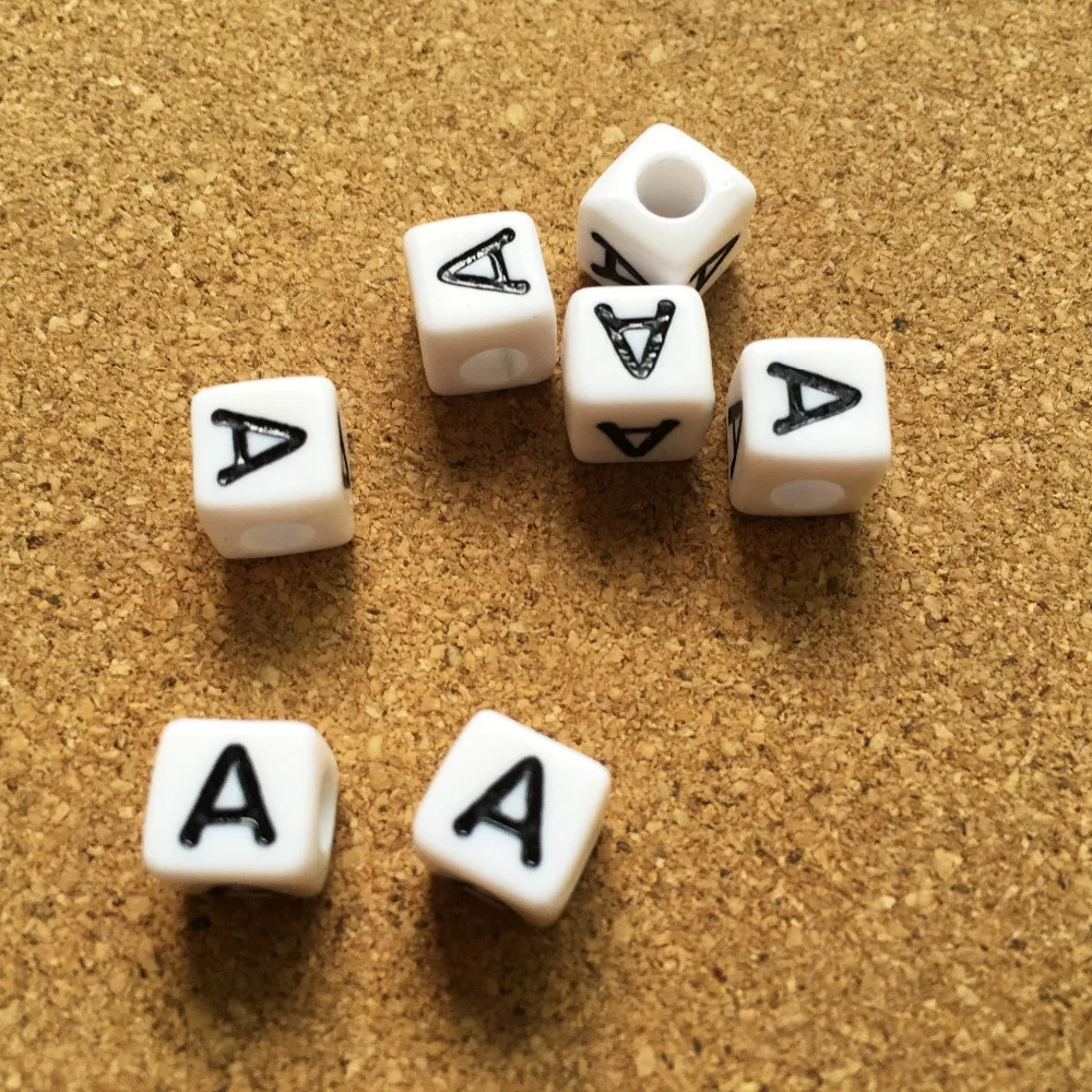 

Free Shipping 200pcs 8*8mm Cube Acrylic Letter Beads White with Black single Initial A -Z ABC English Alphabet Bracelet Beads