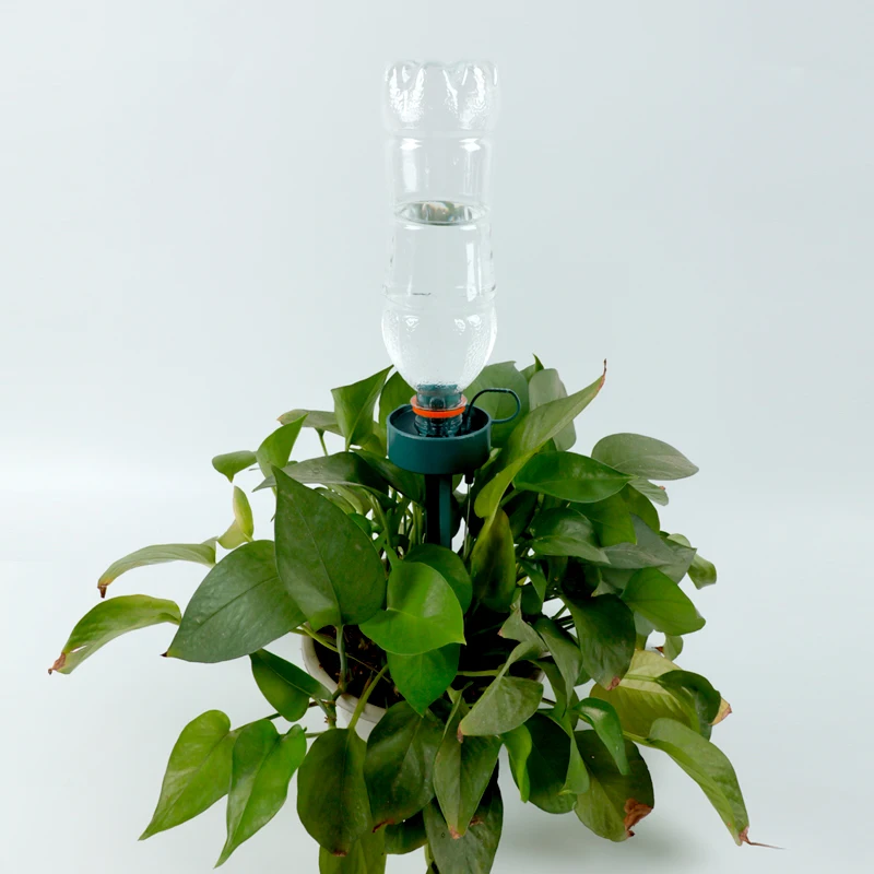 1 PC Automatic Self Watering Device DIY lazy environmental moving water drip watering Seepage controller for plant greenhouse
1 PC Automatic Self Watering Device DIY lazy environmental moving water drip watering Seepage controller for plant greenhouse
