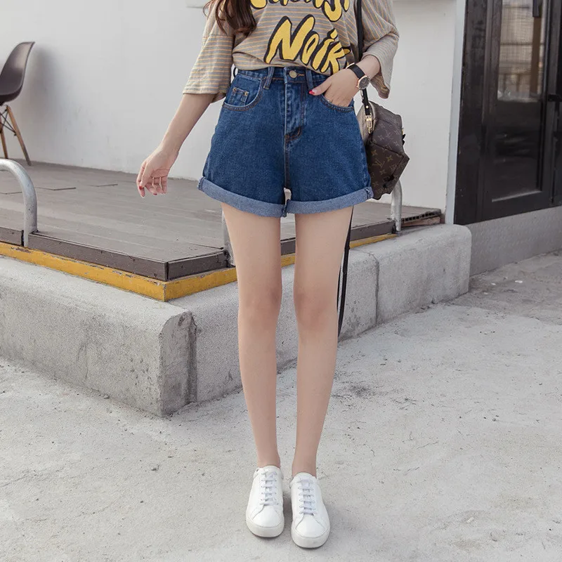 Korean Version of High Waist Loose Curling Cowboy Shorts Female 2019 Summer Hot Pants
Korean Version of High Waist Loose Curling Cowboy Shorts Female 2019 Summer Hot Pants