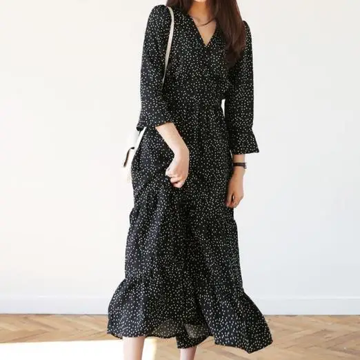 Qooth Boho Vintage Polka Dot Ruffles Pleated Long Dress Women 2019 Flare Sleeve V-neck Beach Dresses Vestidos QH1806
Qooth Boho Vintage Polka Dot Ruffles Pleated Long Dress Women 2019 Flare Sleeve V-neck Beach Dresses Vestidos QH1806