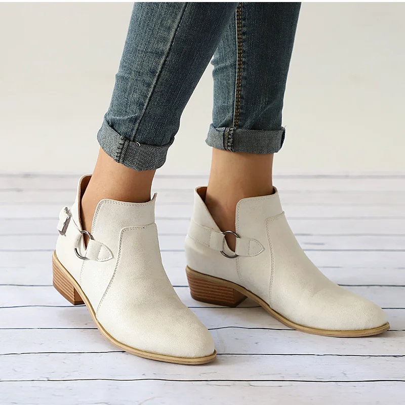 LAKESHI Autumn Women Casual Platform Chunky Heels Ankle Women Winter Boots Buckle Strap Clogs Short Boots Ladies Leisure Shoes
LAKESHI Autumn Women Casual Platform Chunky Heels Ankle Women Winter Boots Buckle Strap Clogs Short Boots Ladies Leisure Shoes