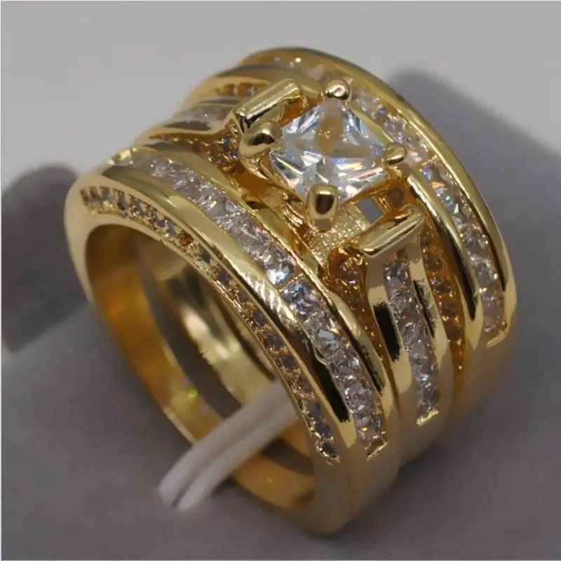 3 pcs/set Hiphop Gold Color Womans Wedding Rings For Couples Ice Crystal Finger Band Brass Knuckles Ring Set US Size 5-12
3 pcs/set Hiphop Gold Color Womans Wedding Rings For Couples Ice Crystal Finger Band Brass Knuckles Ring Set US Size 5-12