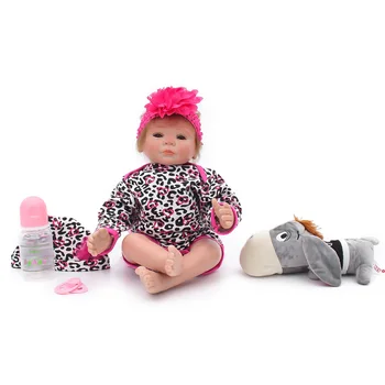 Reborn Baby Doll Realistic Soft silicone Reborn Babies Girl 19 Inch Adorable Bebes reborn Kids Brinquedos boneca Toy
Reborn Baby Doll Realistic Soft silicone Reborn Babies Girl 19 Inch Adorable Bebes reborn Kids Brinquedos boneca Toy