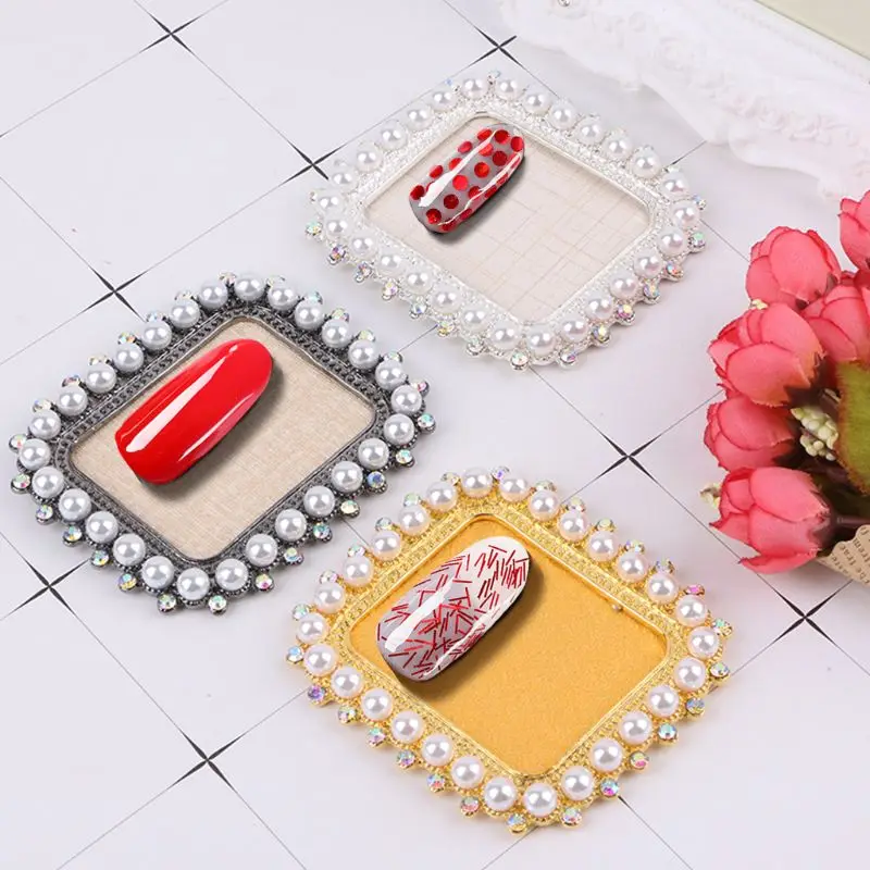 Fashion Alloy False Nail Art Plate Tips Display Stand Rack Board Retro Style Manicure Tool Retro European Style Showing Shelf
Fashion Alloy False Nail Art Plate Tips Display Stand Rack Board Retro Style Manicure Tool Retro European Style Showing Shelf