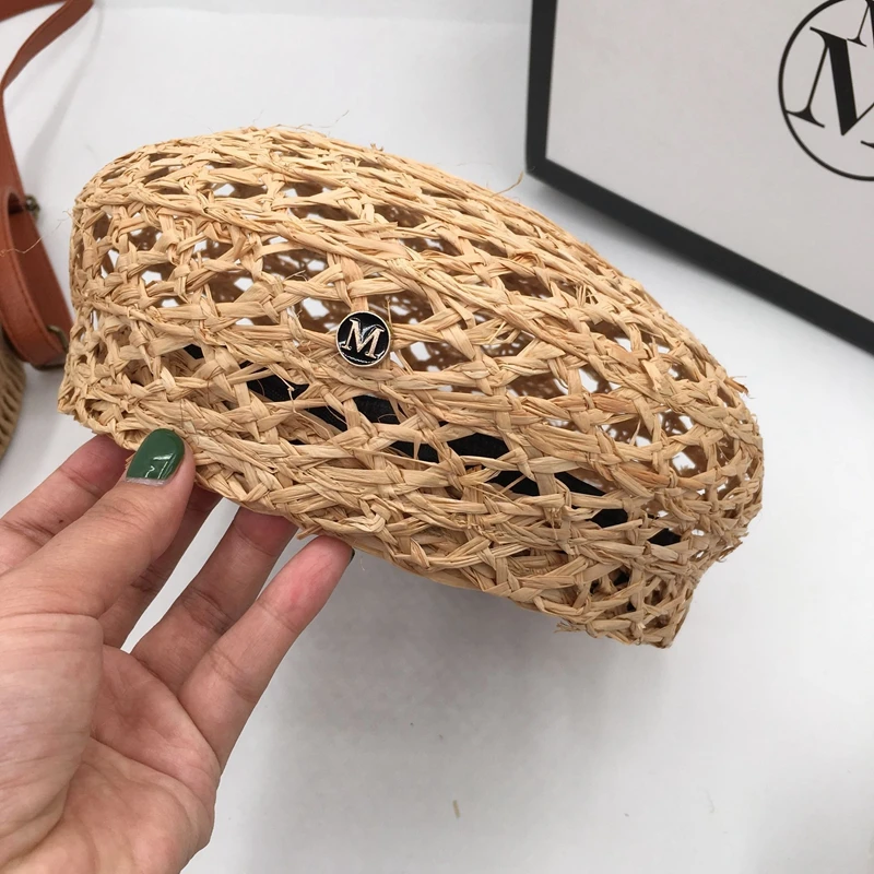 Spring and summer beret hollow breathable ladies fashion three-dimensional bud painter hat straw hat sun hat
Spring and summer beret hollow breathable ladies fashion three-dimensional bud painter hat straw hat sun hat